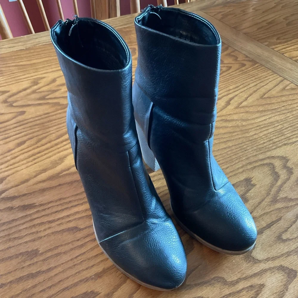 Kohl’s Chunky Heel Ankle Booties, Women’s Sz 8